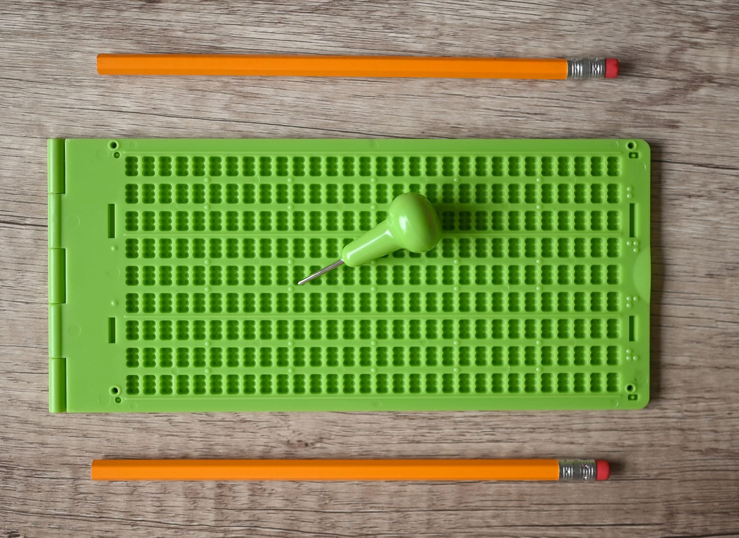 Braille Slate with Metal tip Stylus – 9 Lines x 30 Cells (9 Lines by 30 Cells)